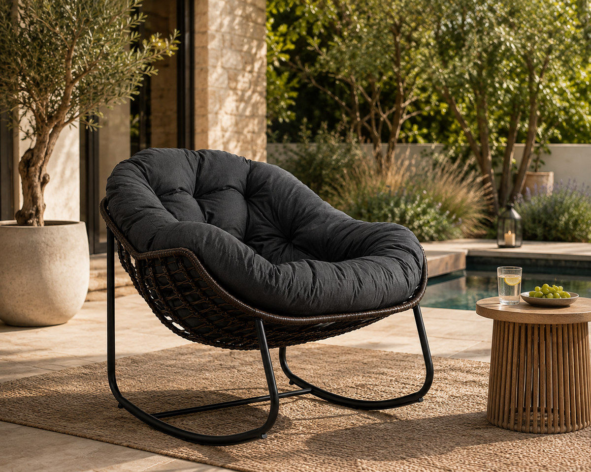 Rocking Chair en rotin tressé avec coussin rembourré | NOLAN